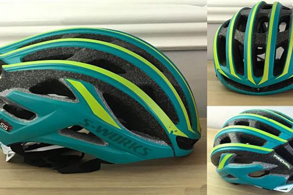 Test: Dámska helma Specialized Prevail II