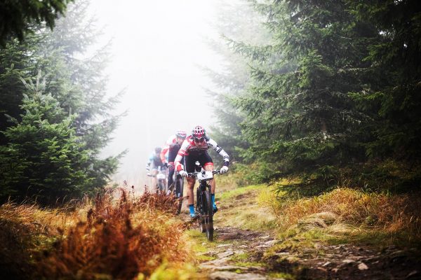 V Česku budú opäť unikátne etapové preteky dvojíc Masív: 4 dni, 250 km, 2 pretekári, 1 vlak
