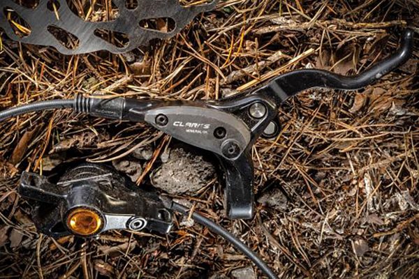 Test: Brzdy Clarks M2
