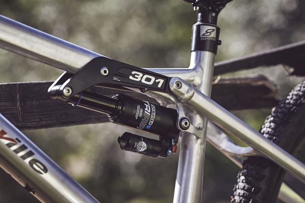 Suntour predstavil pre rok 2019 nový tlmič TriAir i prepracovanú vidlu Durolux