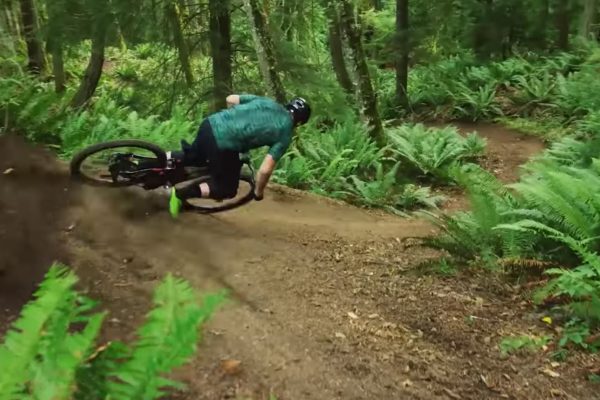  Musíte vidieť: Extrémny štýl Bryna Atkinsona v novom Sound of Speed