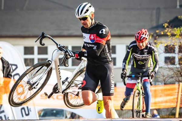 Slovák Milan Barényi vyhral majstrovstvá sveta v cyklokrose