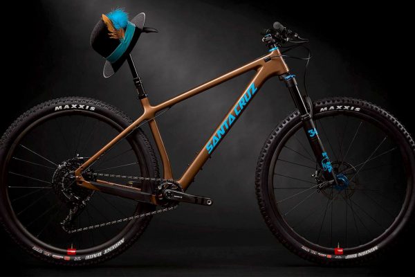 Santa Cruz predstavil nový karbónový hardtail Chameleon. Detaily, ceny, špecifikácia