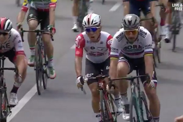 Sagan skončil druhý v piatej etape Tour Down Under, na pódiu bol už po tretíkrát