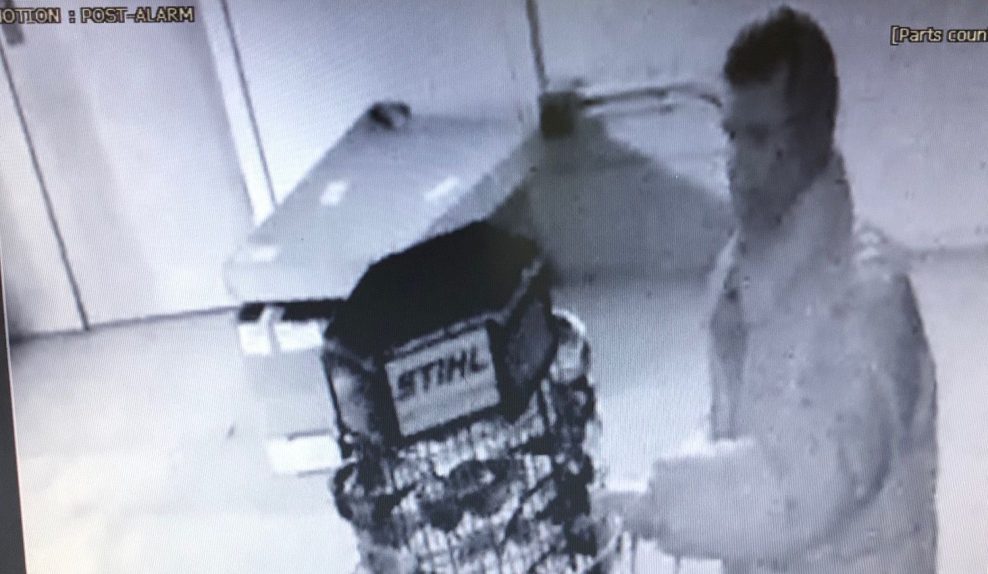Zlodej si zabudol peňaženku v obchode, v ktorom ukradol bicykel