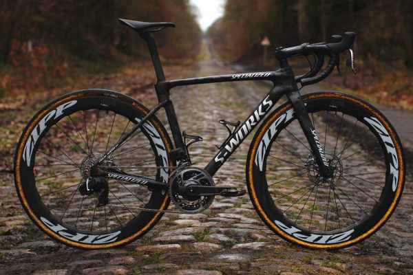 Specialized predstavuje nový Roubaix s vylepšeným systémom odpruženia