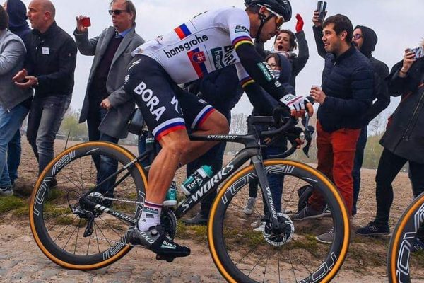 Sagan skončil piaty na Paríž-Roubaix, v top 10 bolo až päť nových Roubaix od Specializedu
