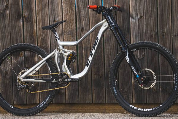  CTM v Maribore ukázalo prototyp nového zjazdového bicyklu s 29-palcovými kolesami