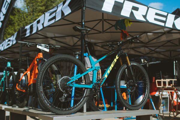 Trek predstavil &uacute;plne nov&yacute; 11-kilov&yacute; Top Fuel s v&auml;č&scaron;&iacute;mi zdvihmi