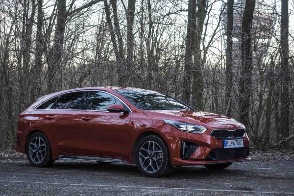 Auto pre bikera: Kia ProCeed