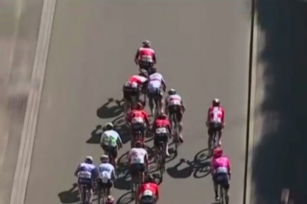  Sagana pred cieľom vytláčal Degenkolb: Bolo to proti nemu šialené a asi aj trochu cez limit (video)