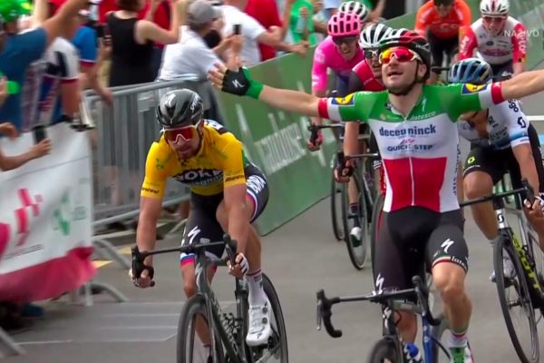 Video: Peter Sagan skončil tretí v štvrtej etape Okolo Švajčiarska, žltý dres lídra pretekov si udržal