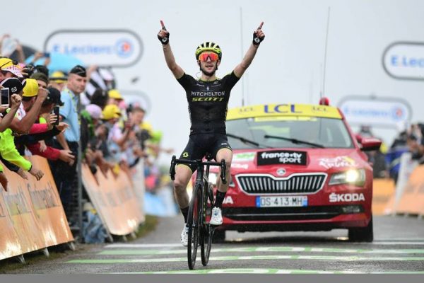 Simon Yates vyhral 15. etapu Tour de France, Alaphilippe stále zostáva v žltom drese (výsledky)