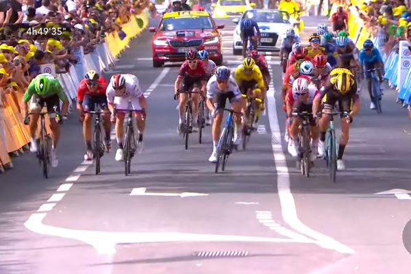 Sagan skončil v 10. etape Tour na piatom mieste, už po siedmykrát je v top 5. Vyhral cyklokrosár Wout van Aert