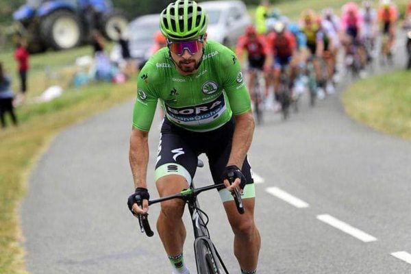 Sagan v 12. etape Tour navýšil svoj náskok v bodovacej súťaži, vyhral Simon Yates