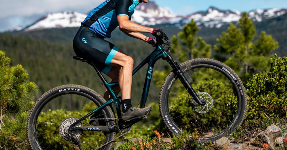 Liv predstavil svoj prv&yacute; bicykel na 29-palcv&yacute;ch koles&aacute;ch &ndash; pretek&aacute;rsky &scaron;peci&aacute;l Pique Advanced Pro 29