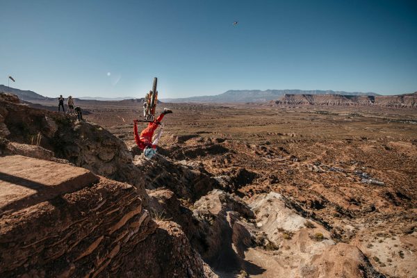  Video: 20 rokov posúvania limitov freeridu na Red Bull Rampage