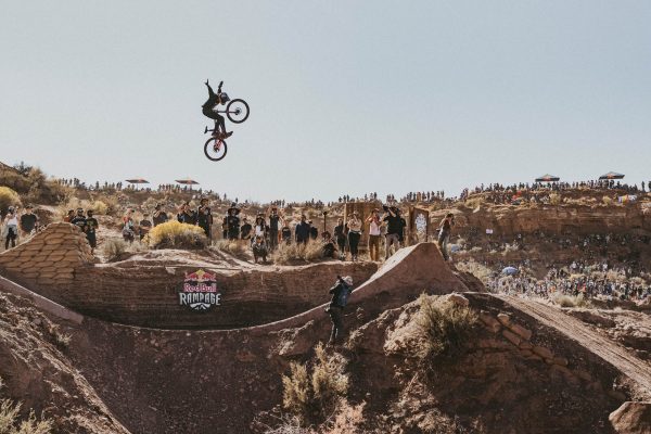Red Bull Rampage 2021 je už o týždeň! Príďte na premietanie do Hangairu