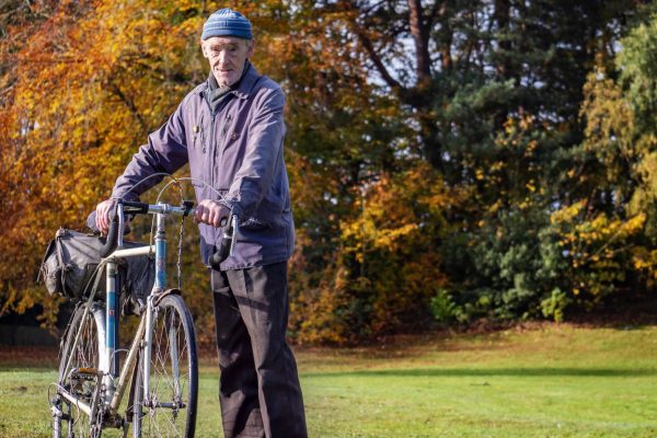 82-ročný cyklista sa stal prvým Britom, ktorý najazdil milión míľ