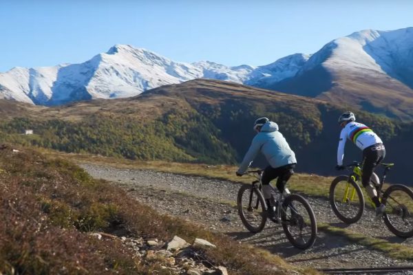  Video: Ako si viedol priemerný biker v porovnaní s Ninom Schurterom?
