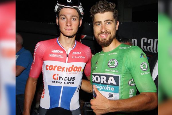 Napchať dve nohy do jednej topánky je náročné, hovorí Sagan o Van der Poelovi