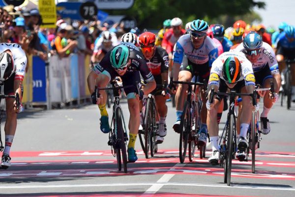  Erik Baška predviedol výborný šprint a skončil tretí v úvodnej etape Tour Down Under (+video)