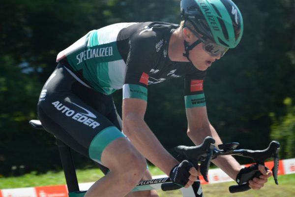 Iba 17-ročný talent z Bora-Hansgrohe zomrel po zrážke s autom, ktoré mu nedalo prednosť