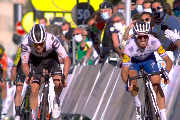  Alaphilippe vyhral druhú etapu Tour de France po peknom útoku 13 km pred cieľom (+video)