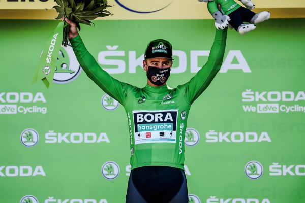 Peter Sagan sa oblečie sa do zeleného dresu, v tretej etape Tour de France skončil piaty (+video)