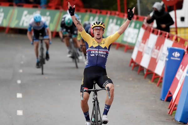  Video: Roglič prešprintoval súperov a  suverénne vyhral prvú etapu Okolo Španielska