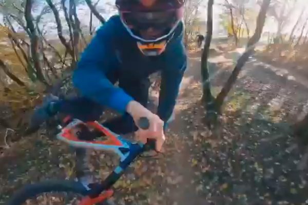  Video: Štýlová jazda Rasťa Baránka v bikeparku v Kálnici