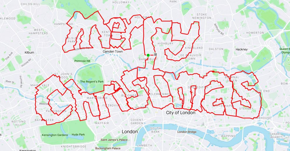 Cyklista vyjazdil n&aacute;pis Merry Christmas, trvalo mu to 12 hod&iacute;n a pre&scaron;iel 126 km