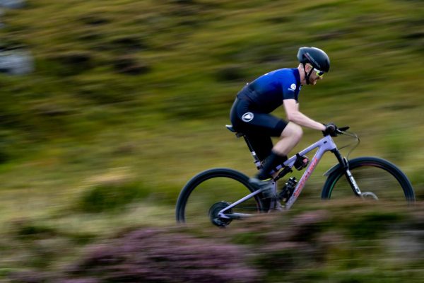  Video: Ako Rab Wardell dosiahol rekord na náročnej 153km trase v Škótsku West Highland Way