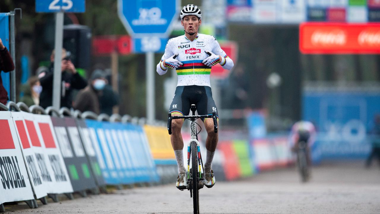 Mathieu van der Poel vyhral svoje prvé cyklokrosové ...