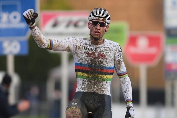 Mathieu van der Poel oslávil nový rok víťazstvom GP Sven Nys