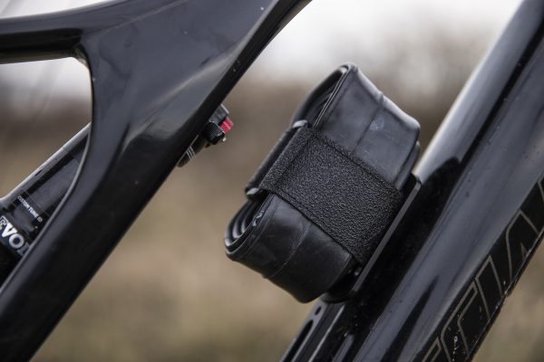 Test: Držiak na dušu BBB Strapplate