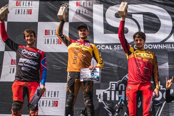 Rasťo Baránek začal sezónu výhrou v Poľsku, druhý skončil Rojček