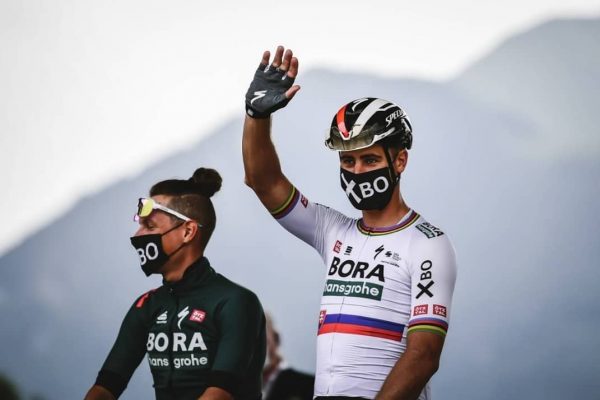 Peter Sagan skončil na Tour de France 2021, dôvodom je zranené koleno