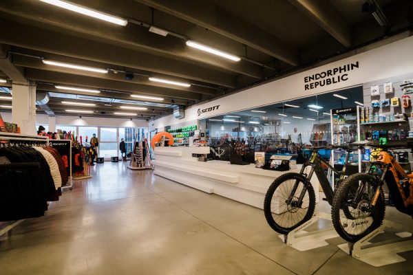 Ponuka práce: Endorphin Republic hľadá zástupcu vedúceho predajne, asistenta a servisného mechanika