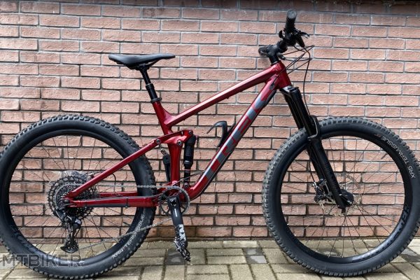 Trek Remedy 7 27.5 Crimson velkost M/L 2021