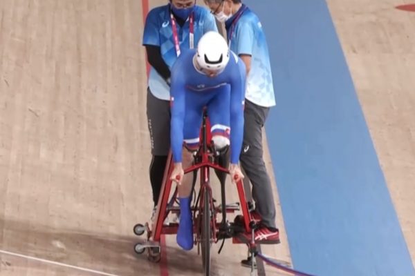  Video: Bronzová jazda Jozefa Metelku na paralympijských hrách v Tokiu