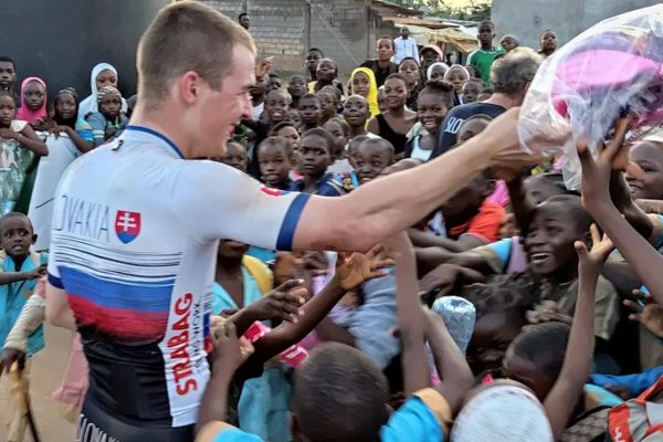 Lukáš Kubiš sa stal celkovým víťazom etapových pretekov Grand Prix Chantal Biya v Kamerune