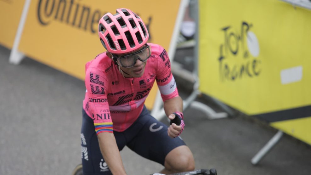 Sergio Higuita sa ospravedlnil za jazdu na Specializede, EF Education predčasne neukončí jeho kontrakt