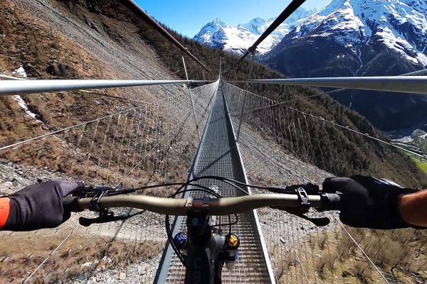  Video: Kilian Bron testuje novú GoPro Hero 10 v nádhernej alpskej prírode