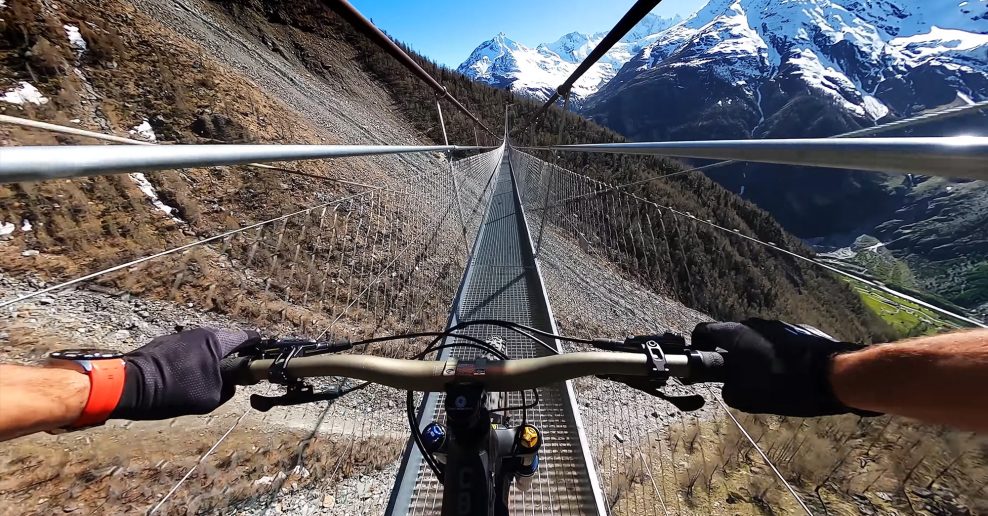  Video: Kilian Bron testuje novú GoPro Hero 10 v nádhernej alpskej prírode