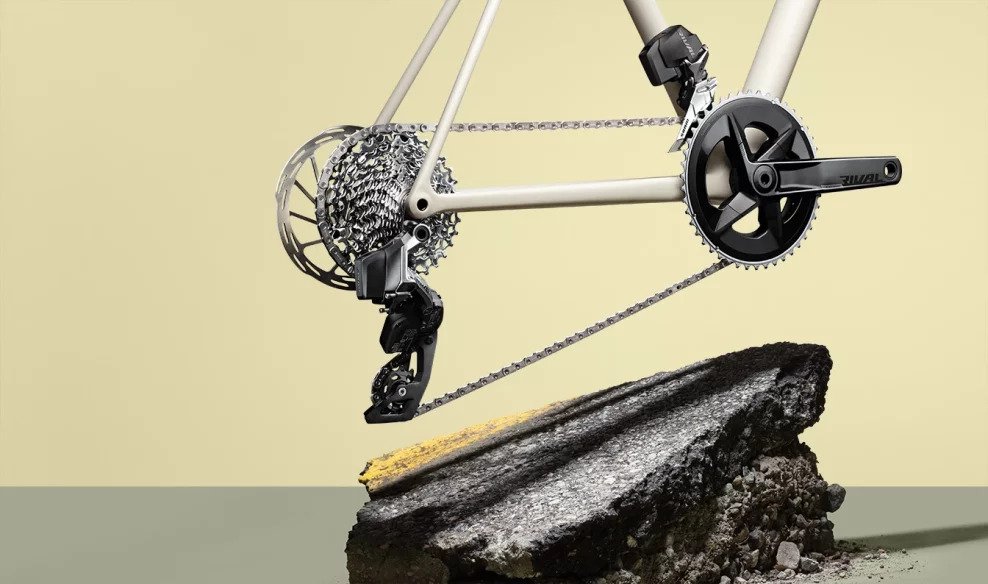 Poradňa: 9 dôvodov, prečo potrebujete elektronické radenie SRAM AXS