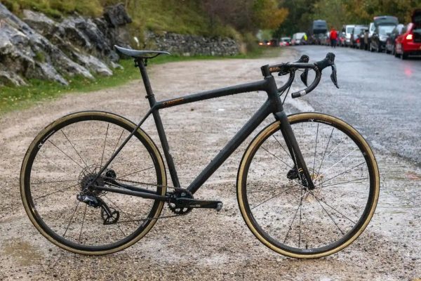 Ultra ľahký Specialized Aethos Rebeccy Richardson váži iba 4,7kg (detaily, foto, špecifikácia)