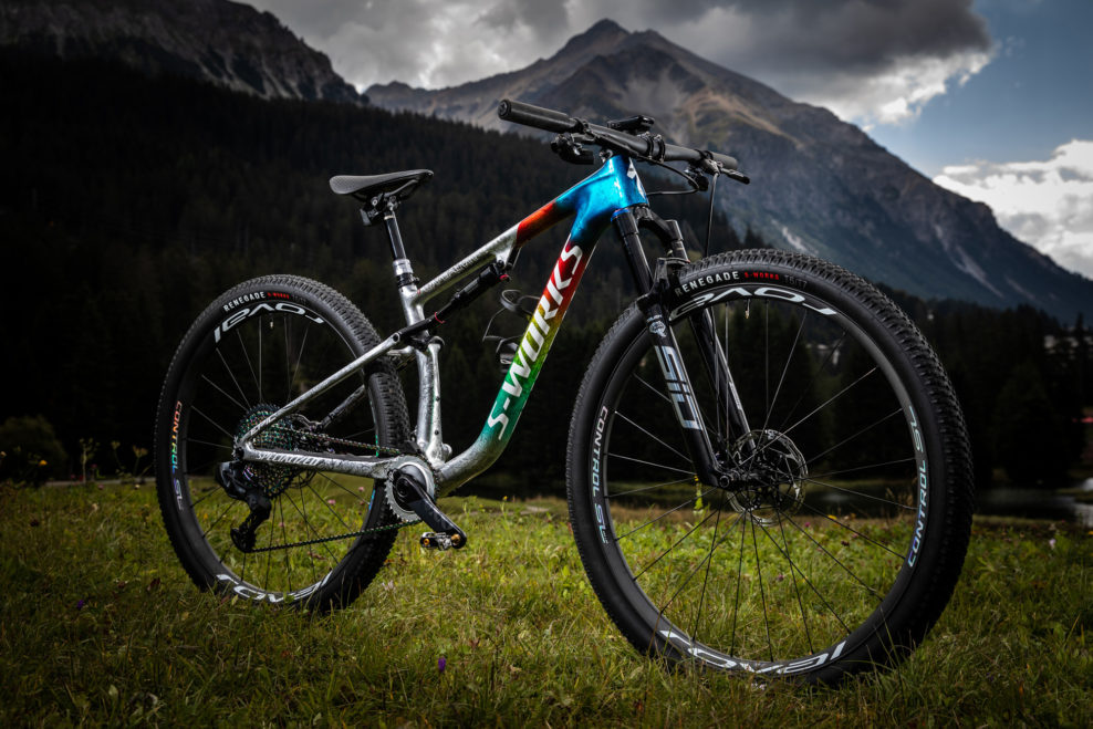 Detaily, špecifikácia i zákulisie výroby majstrovského špeciálu S-Works Epic Siny Frei
