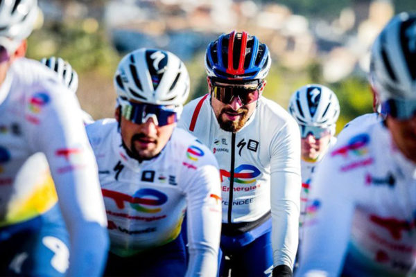  Peter Sagan je po prekonan&iacute; Covid-19 op&auml;ť na bicykli  (+video)