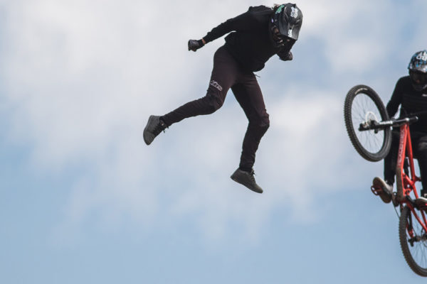  Video: Obrovské skoky, triky a poriadna párty na festivale Freeride Fiesta